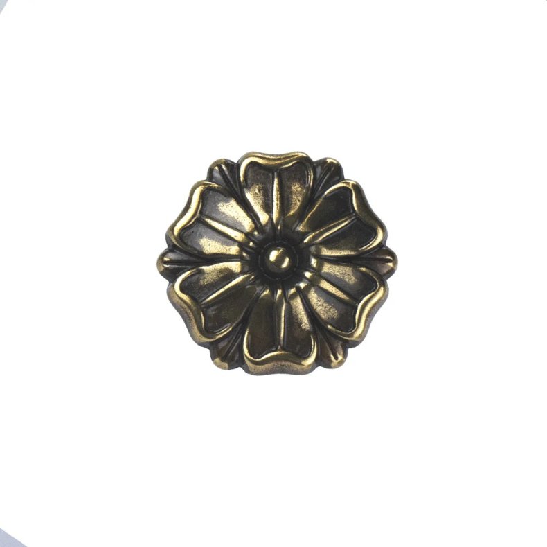 Conchos Augustus Antik messing pr. stk.