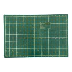 Cutting board for all knives