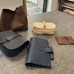 Begynderkursus i l�derarbejde og bogbinding