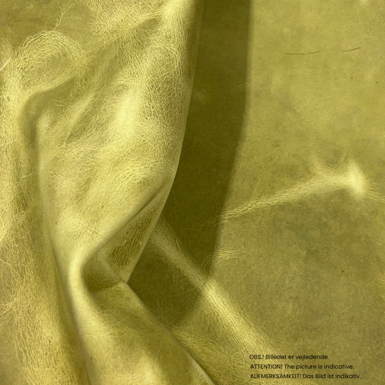 Cowside, waxed with pull up, 1,0-1,5 mm.