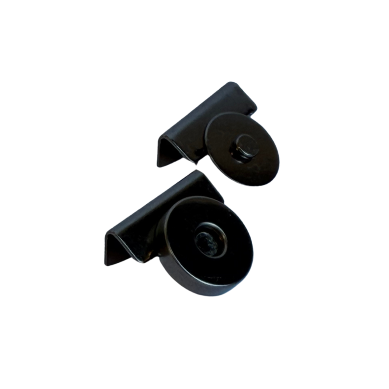 Magnetic clasp, for edges