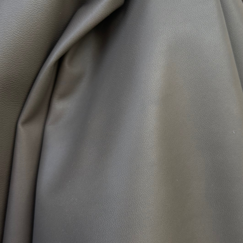 Lammenappa tykkelse 0,6 mm.