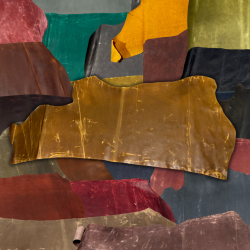 Cowside, waxed with pull up, 1,0-1,5 mm.