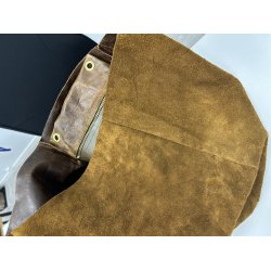 Tasker i bl�dt skind