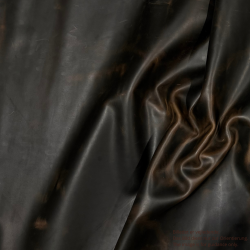 Side, vokset med pull-up effekt, ca.2,0 mm.