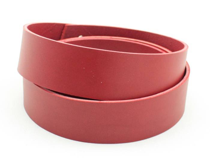 Leather Strips 2.62.8 mm, 120 cm, red Thickness 2.62.8 mm, 120 cm